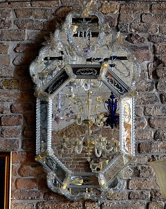 Ex-Kirche Santa Chiara Murano, Santa Chiara Murano, Murano-Glasspiegel, luxuriöse Spiegel, echtes Murano-Glas, eingravierter Murano-Spiegel, Designer-Spiegel, Spiegel aus Murano, venezianischer Spiegel