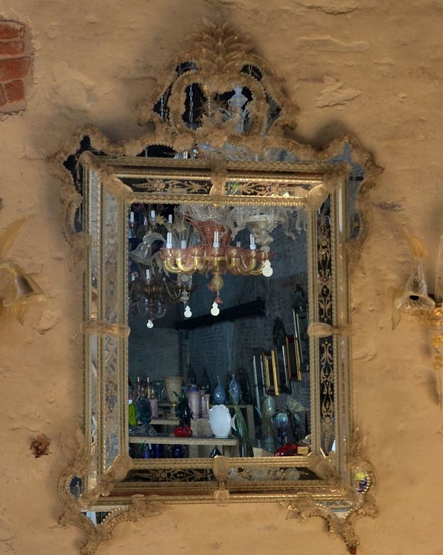 Ex-Kirche Santa Chiara Murano, Santa Chiara Murano, Murano-Glasspiegel, luxuriöse Spiegel, echtes Murano-Glas, eingravierter Murano-Spiegel, Designer-Spiegel, Spiegel aus Murano