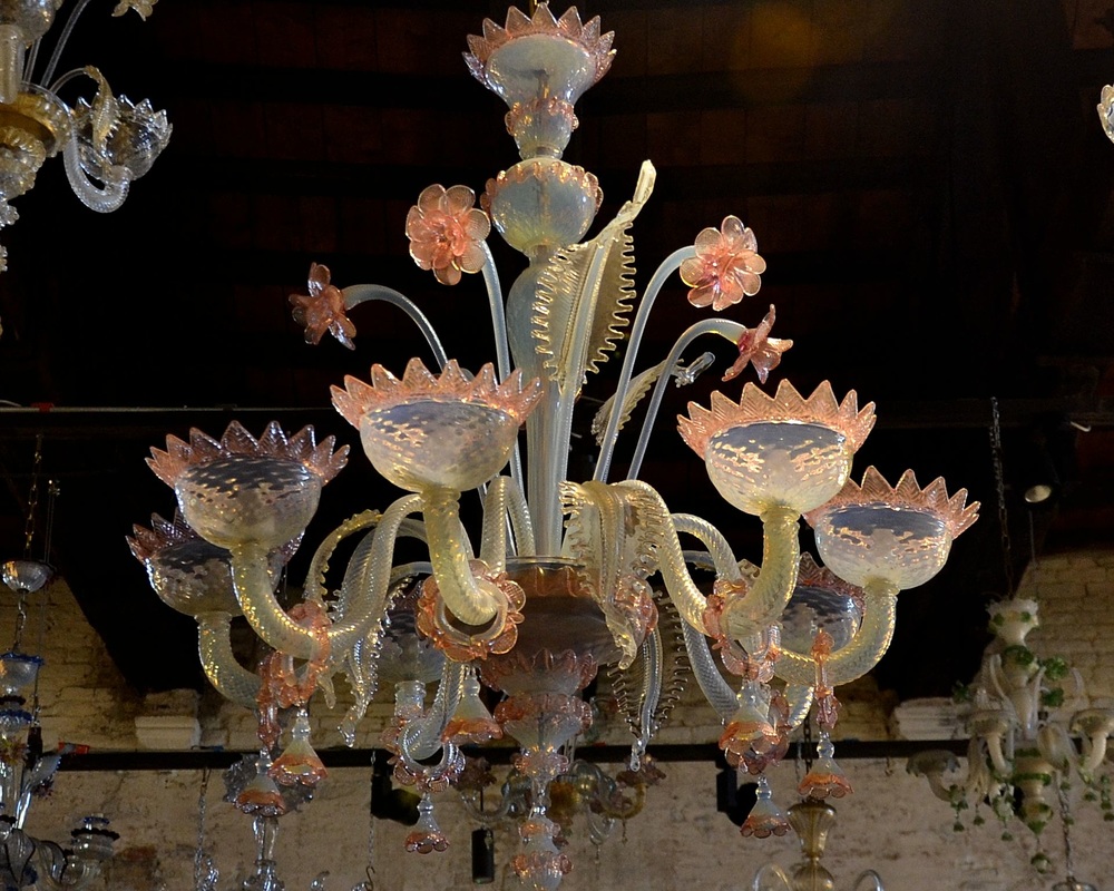 Lampadari di vetro di Murano, lampadari di Murano, Murano ciocca, Ex Chiesa Santa Chiara Murano, vero vetro di Murano, vetro autentico di Murano 